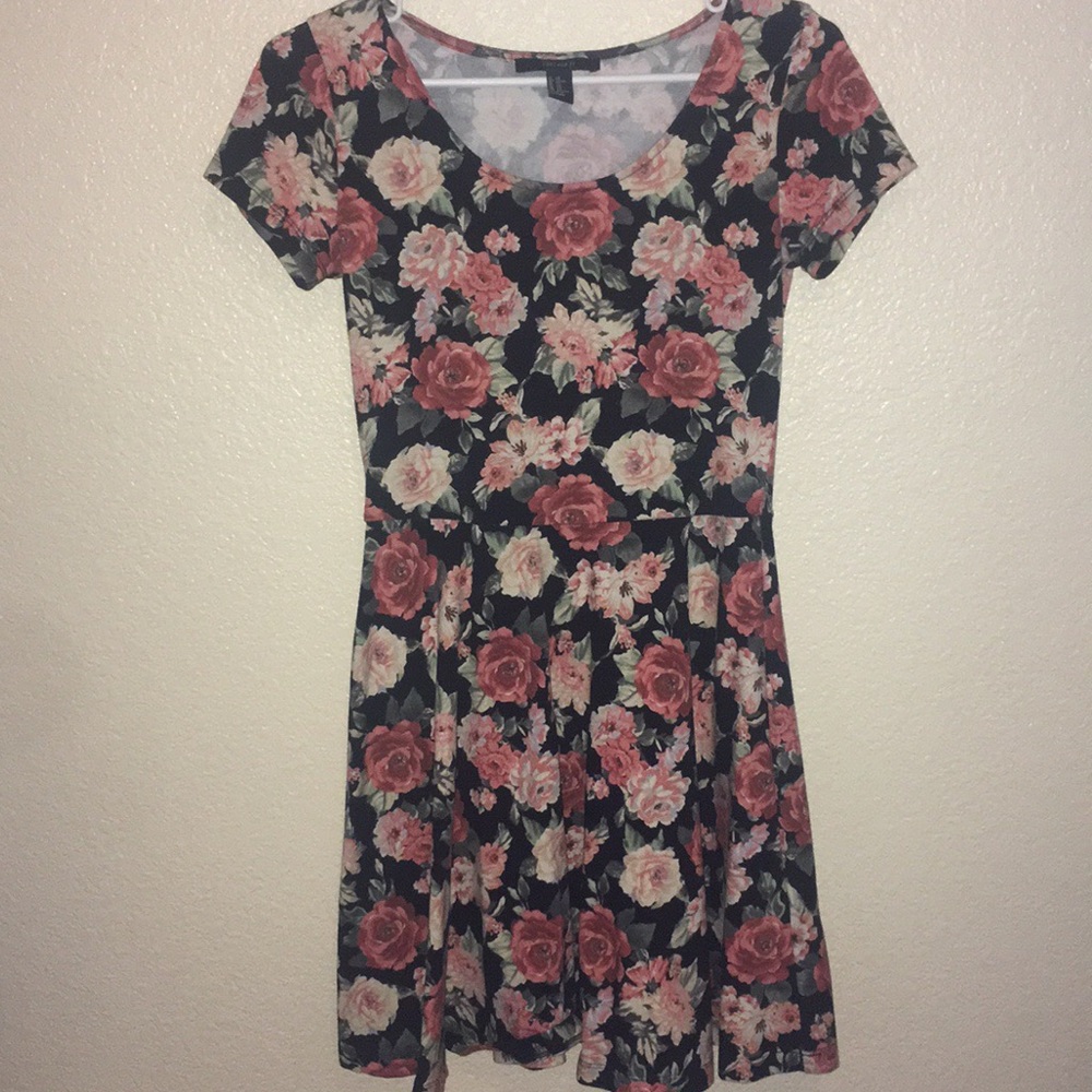 NWOT Floral Forever 21 dress